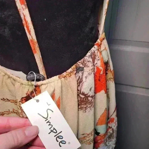 Simplee Halter top with tie at the neck dress size a large. - Picture 5 of 6